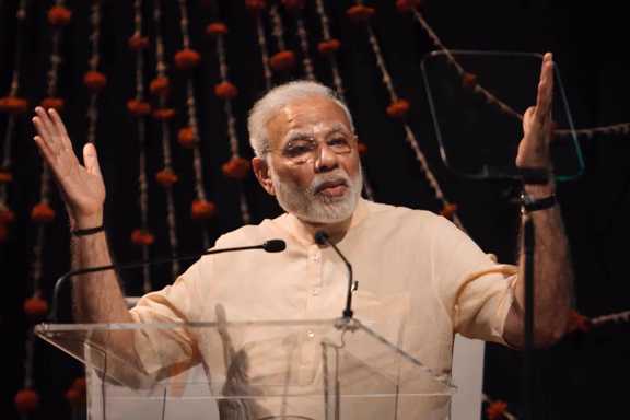 Shri Narendra Modi, Prime Minister of India, addressing the audience at Bharat Nivas