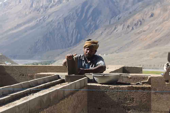 Earthquake-resistant features: buttress walls, ring beams and CSEB u-biocs allow for lateral stability