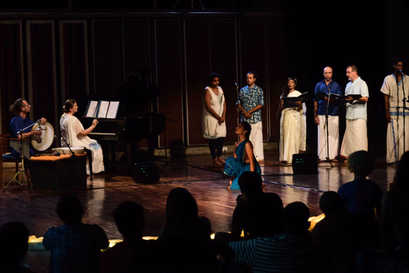 Poetry evening | Photo Kirtan Frederic Duchamp