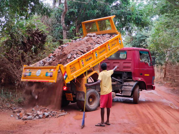 The Road Service at work on the road near Certitude