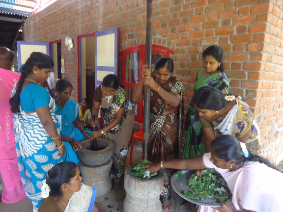 Women self-help group (SHG) members from across Tamil Nadu learning to prepare herbs based primary health care products as part of the SLI programme