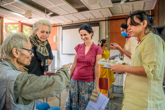 2 Weaving Discussions