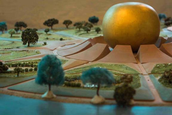 Side view of the model